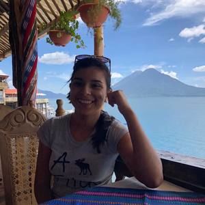 Meet your Posher, Alessandra